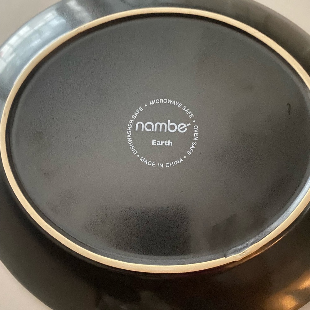 New Nambe’ Black Ceramic Plate (4) - Picture 3 of 3